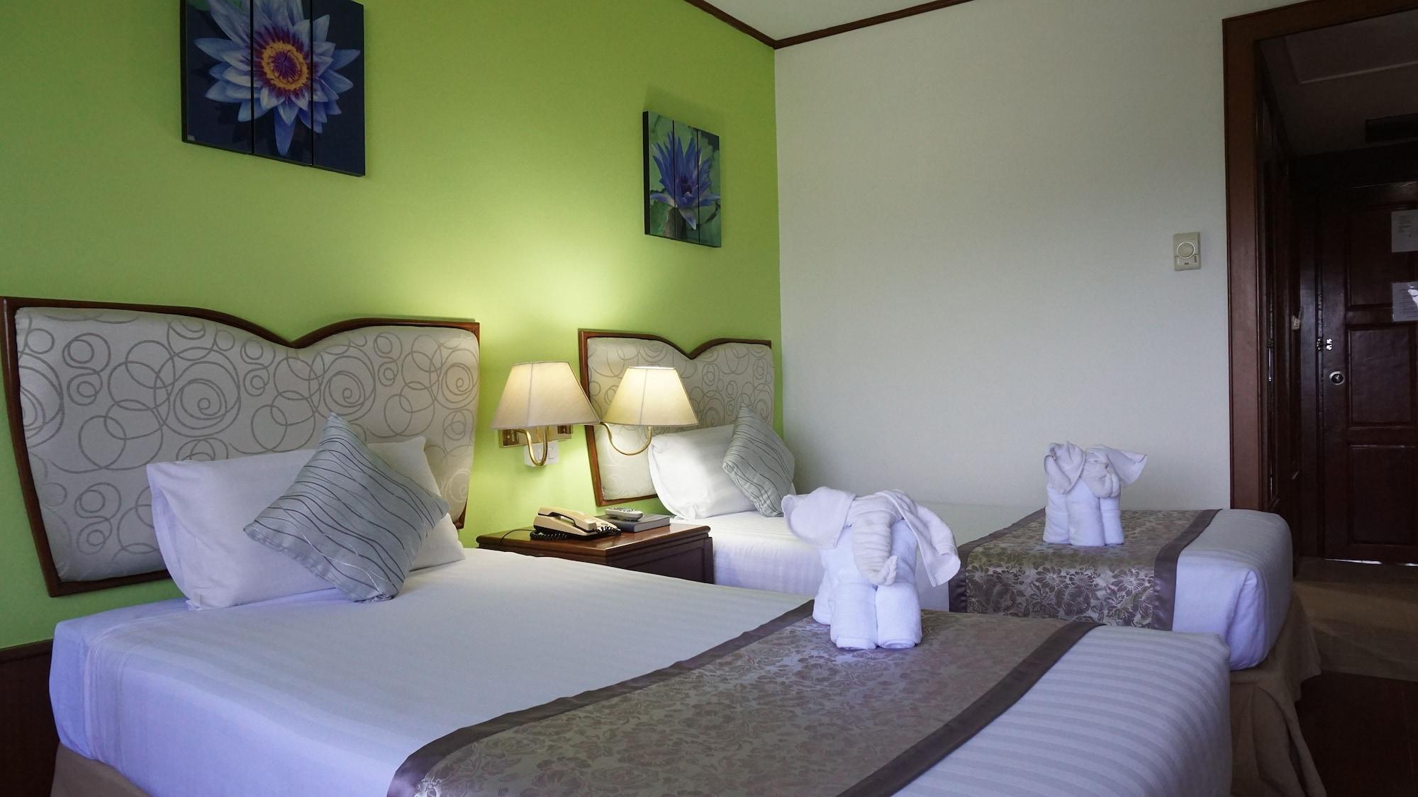 Wattana Park Hotel Trang Exterior foto
