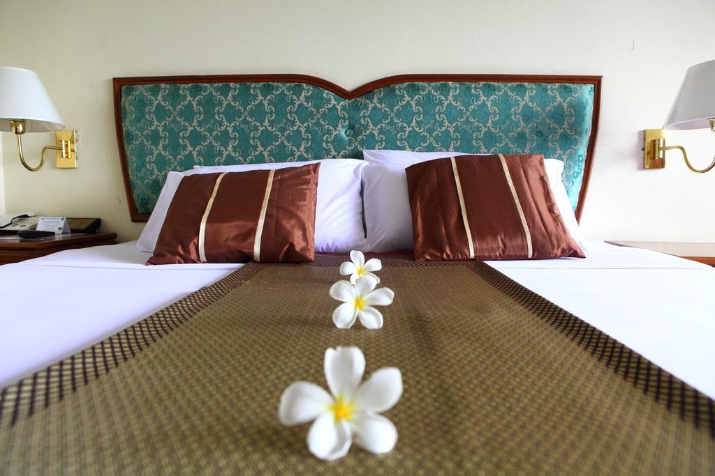 Wattana Park Hotel Trang Exterior foto